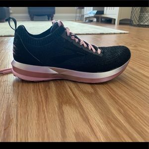 Women’s Brooks Levitate 2 Running Shoes